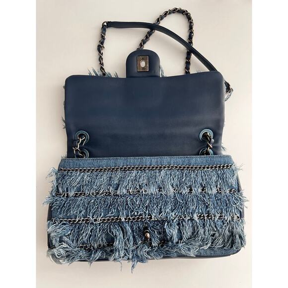 Chanel Paris-Dubai denim flap bag - Picture 3 of 12